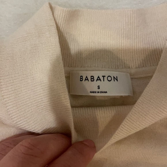 Babaton Aritzia size small cropped turtle neck - Picture 2 of 4